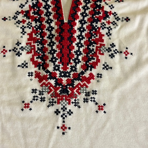 Embroidered sleeveless top geometric white red blue M NWT - Picture 8 of 13